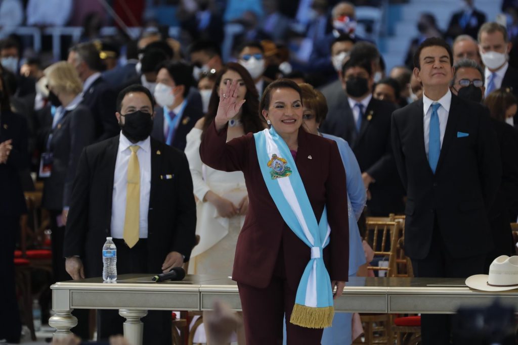 Xiomara Castro jura como presidenta de Honduras - investidura-de-xiomara-castro-1024x683