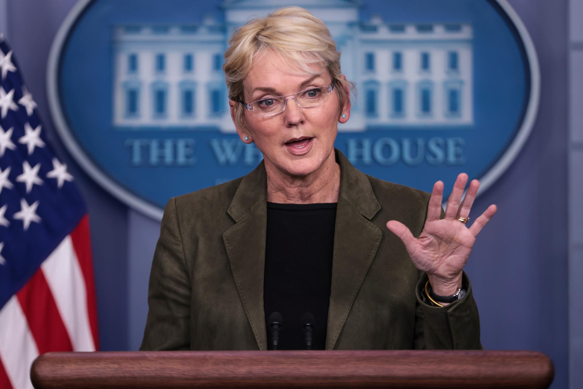 Monreal anuncia que habrá “diálogo franco” en reunión con secretaria de Energía de EE.UU.