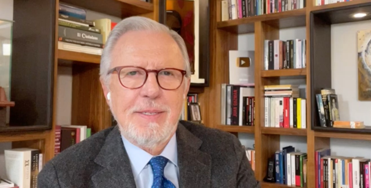 ¡Las noticias! AMLO asegura que señalamientos de acoso sexual contra Pedro Salmerón tienen intenciones políticas