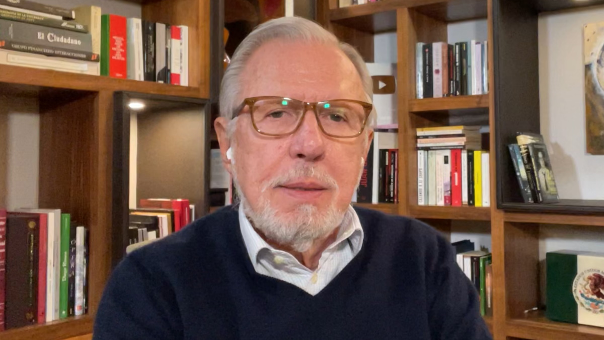 ¡Las noticias! Continúa el caos en el AICM por la cancelación de vuelos