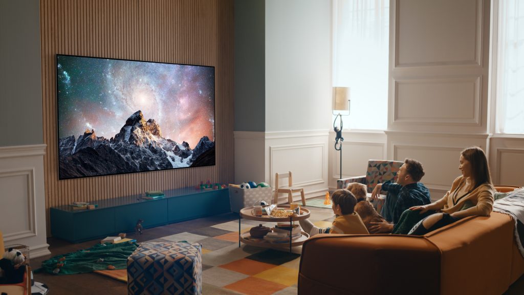 Ver o vivir la experiencia de la televisión - lg-oled-evo-gallery-edition-97-inch-1-1024x576