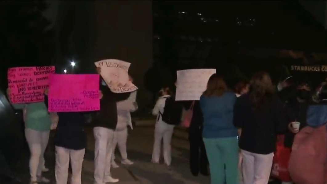 Trabajadores de Insabi se manifiestan en CDMX ante despidos injustificados