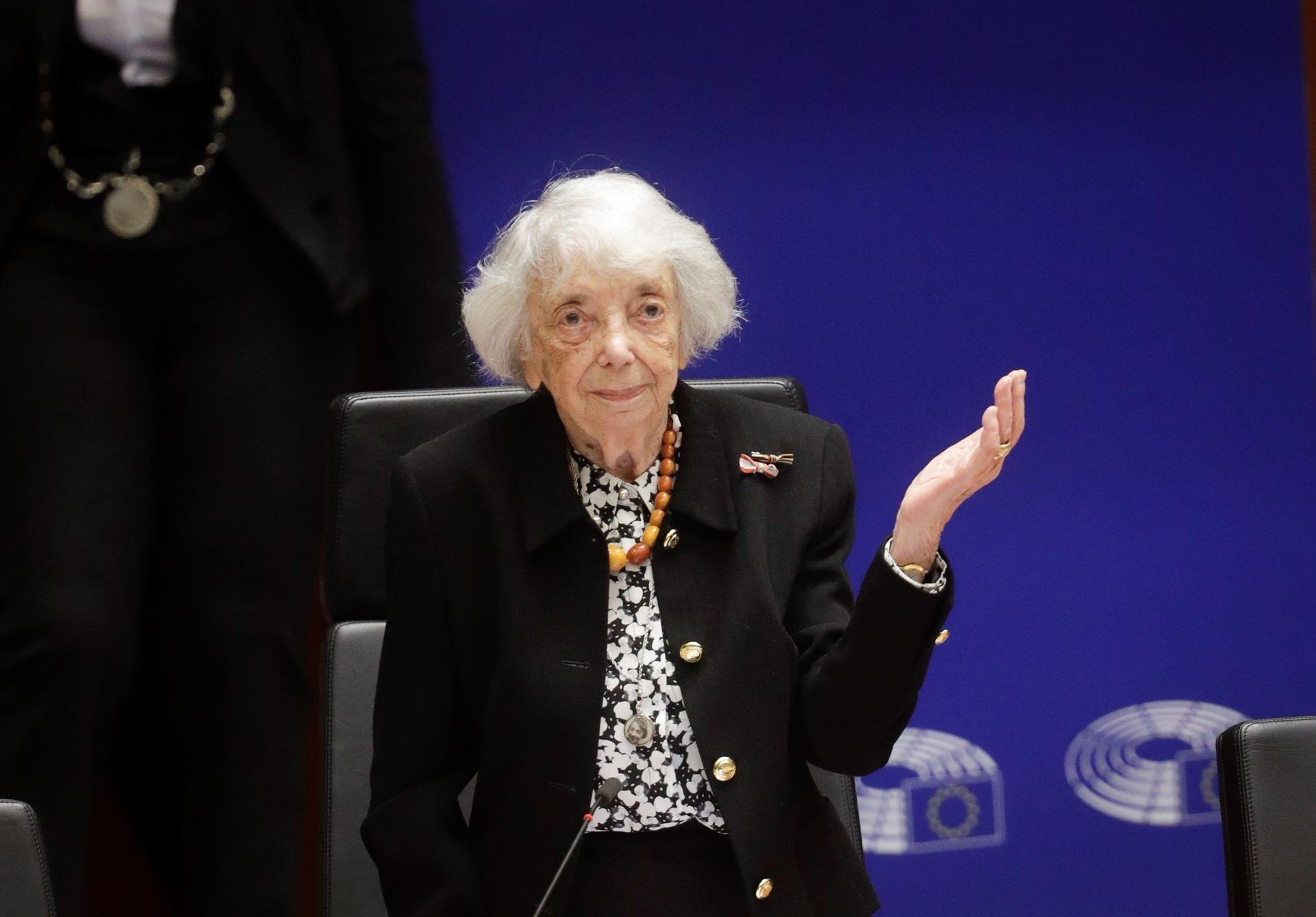 Superviviente emociona al Parlamento Europeo con testimonio del Holocausto