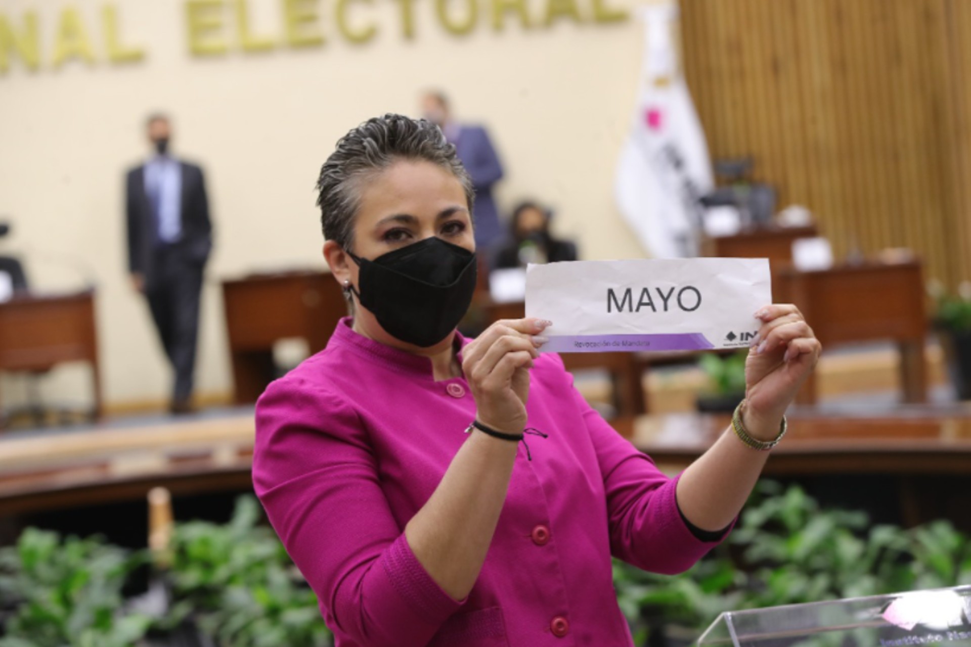 Nacidos en mayo serán funcionarios de casilla para Revocación de Mandato: INE