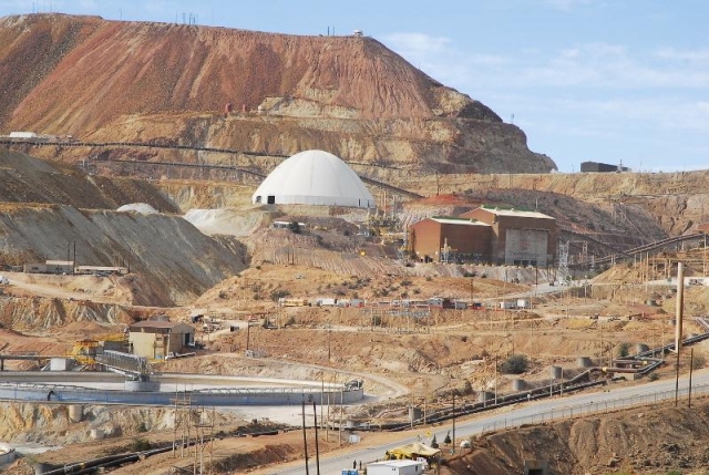 Entregarán ‘apoyos solidarios’ a mineros retirados de Cananea