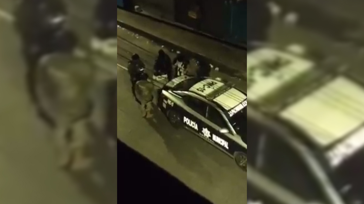 #Video Policías y marinos golpean a jóvenes en Veracruz durante revisión de rutina #Video Policías y marinos golpean a jóvenes en Veracruz durante revisión de rutina