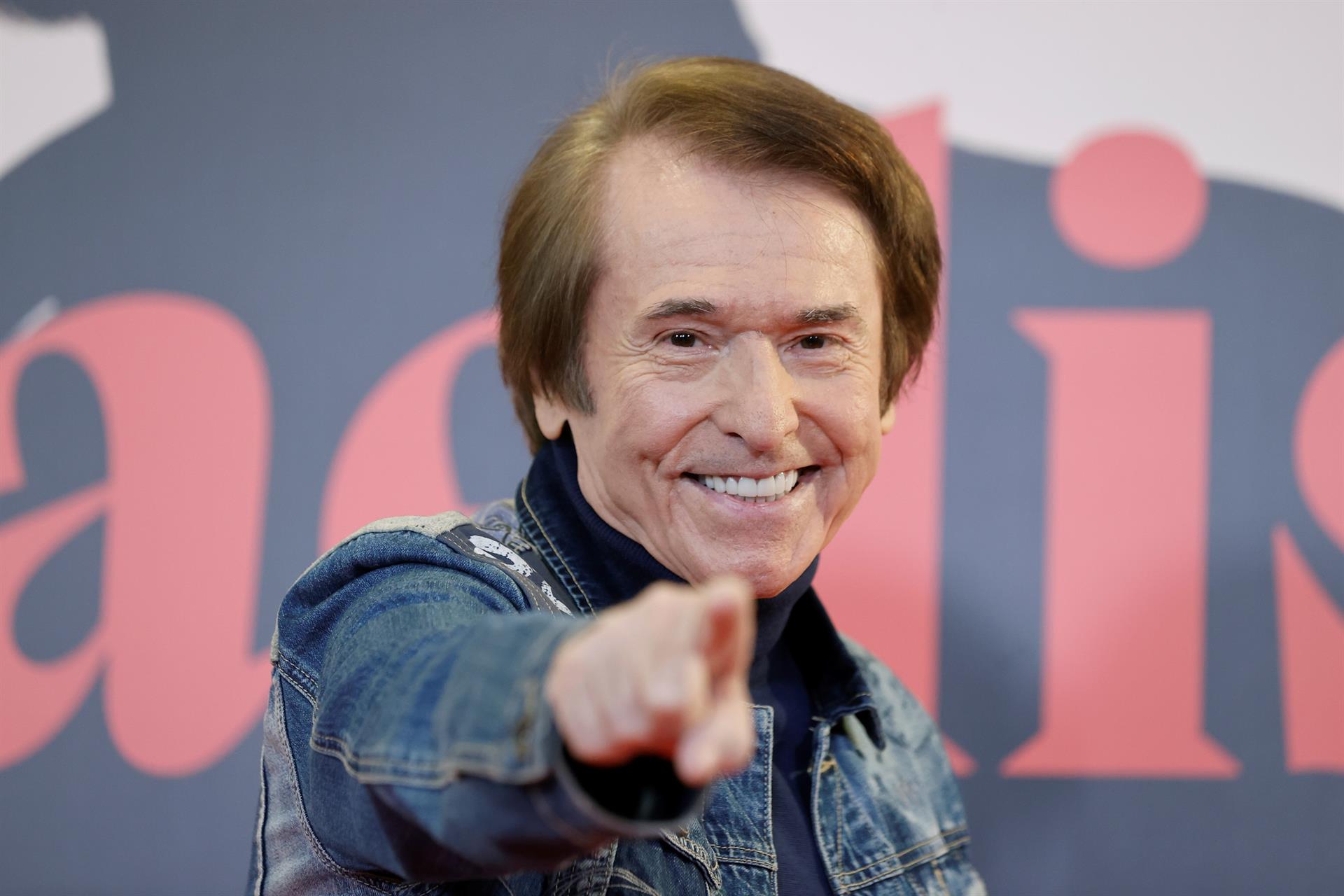 Raphael estrena documental sobre su “vida de película”