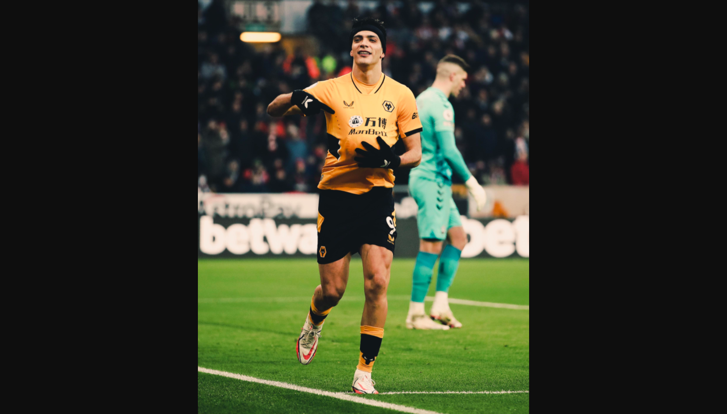 #Video Gran cobro de penal de Raúl Jiménez y Wolves ganan a Southampton