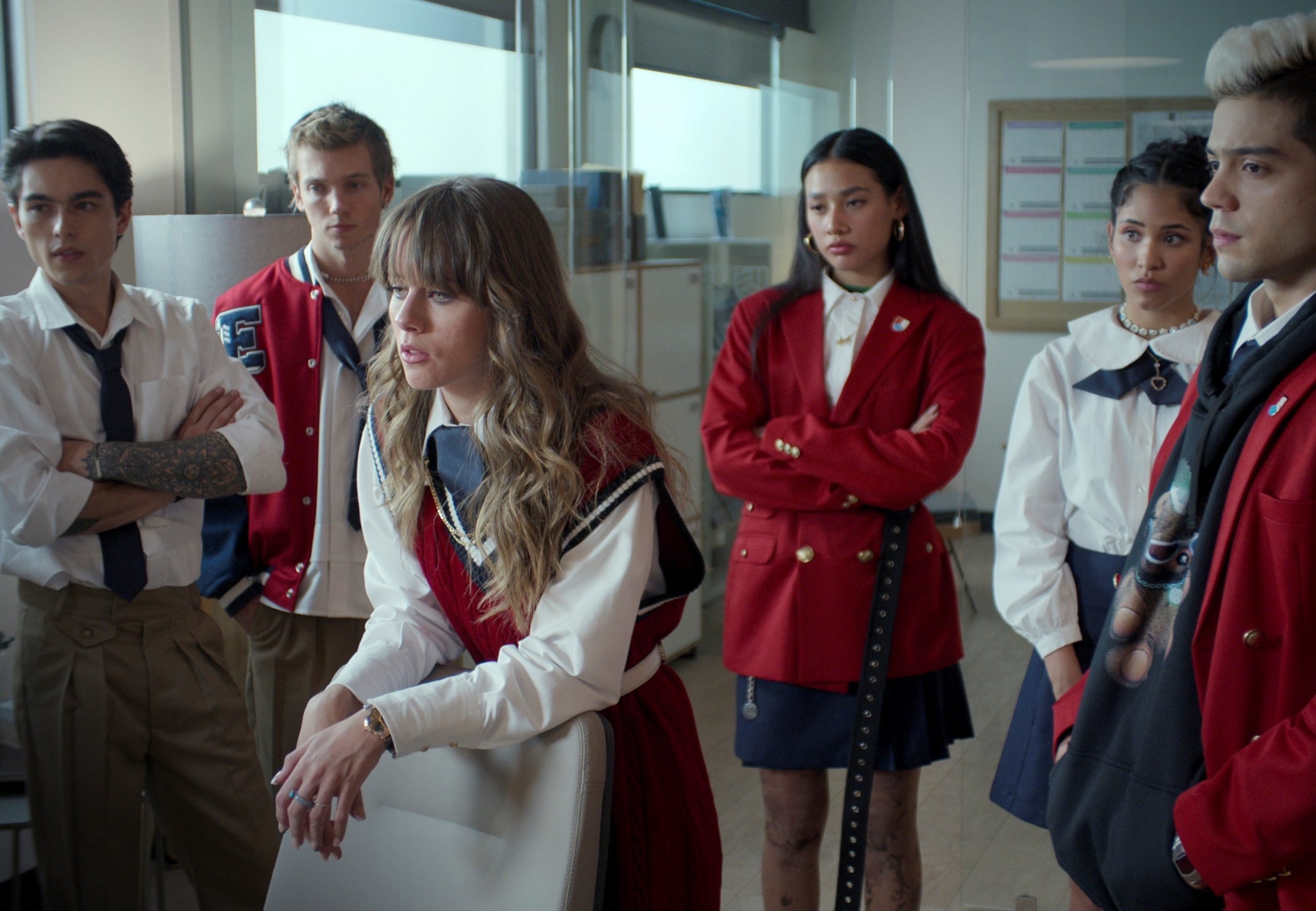 Nueva versión de ‘Rebelde’ provoca reacciones entre fanáticos y exintegrantes Nueva versión de ‘Rebelde’ provoca reacciones entre fanáticos y exintegrantes