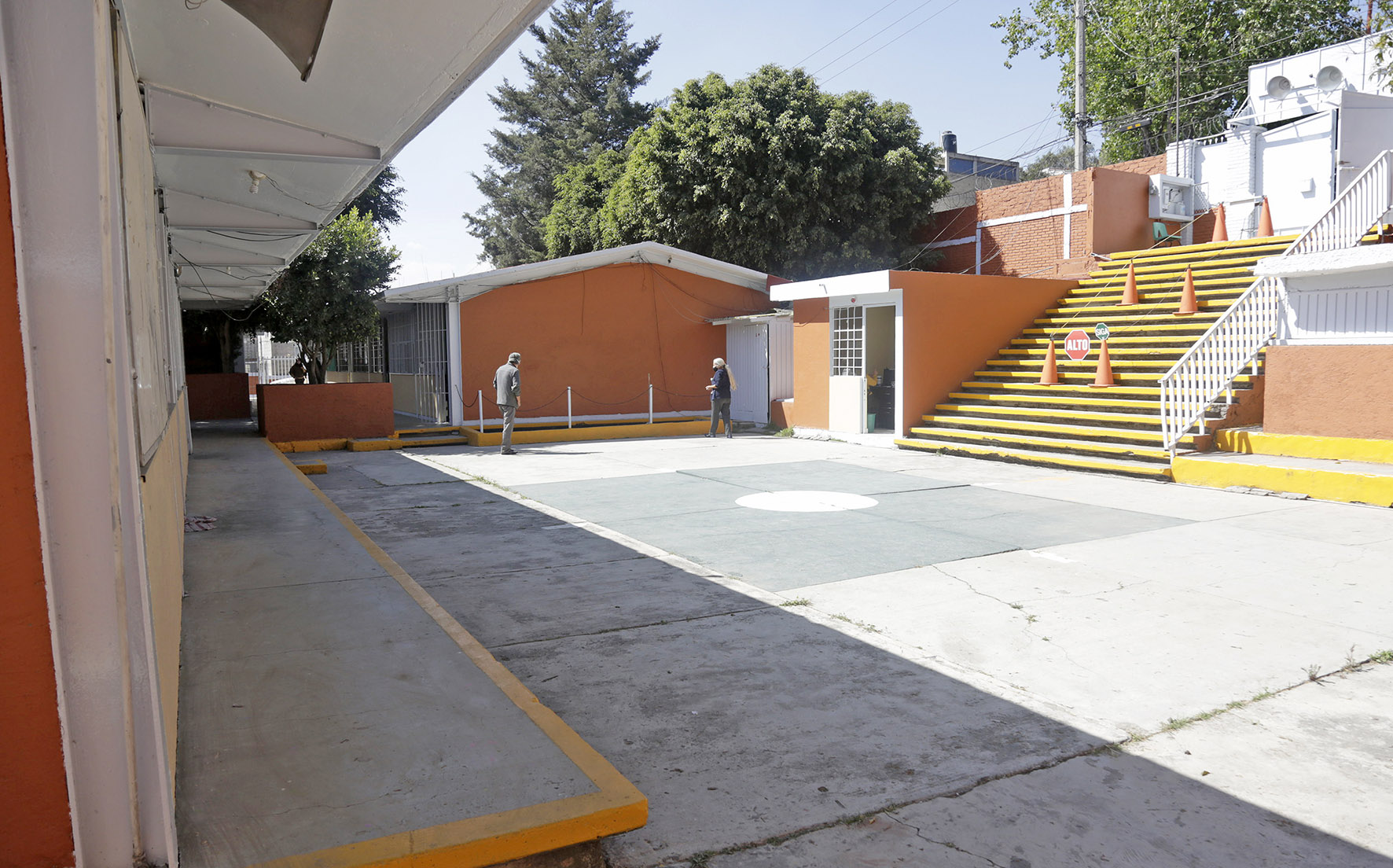 Cierran al menos siete escuelas por brotes de COVID-19 en Edomex