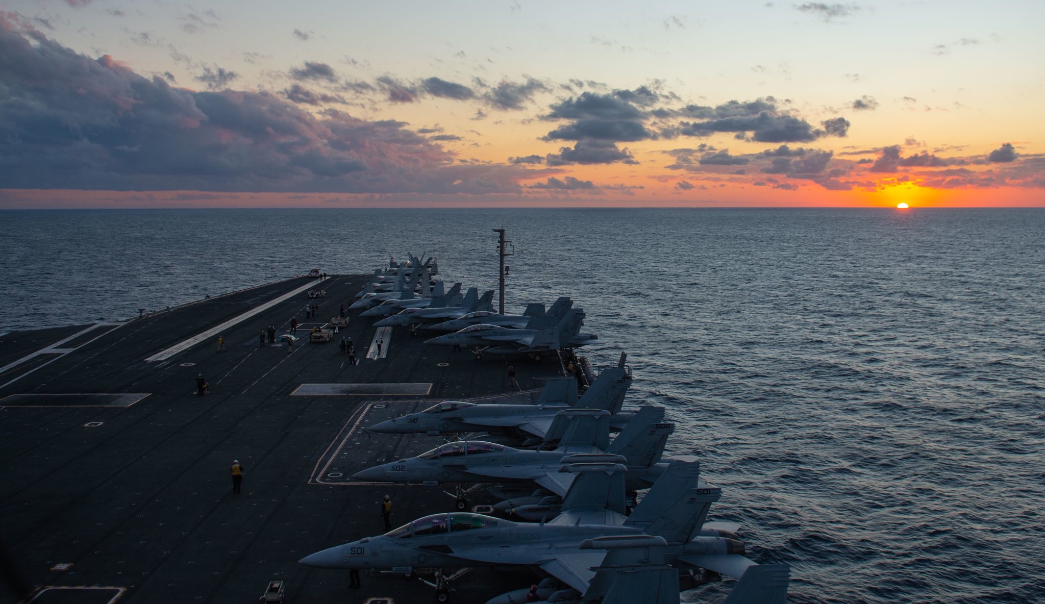 Estados Unidos prepara más de 8 mil soldados pero aún no los despliega en el este Europa