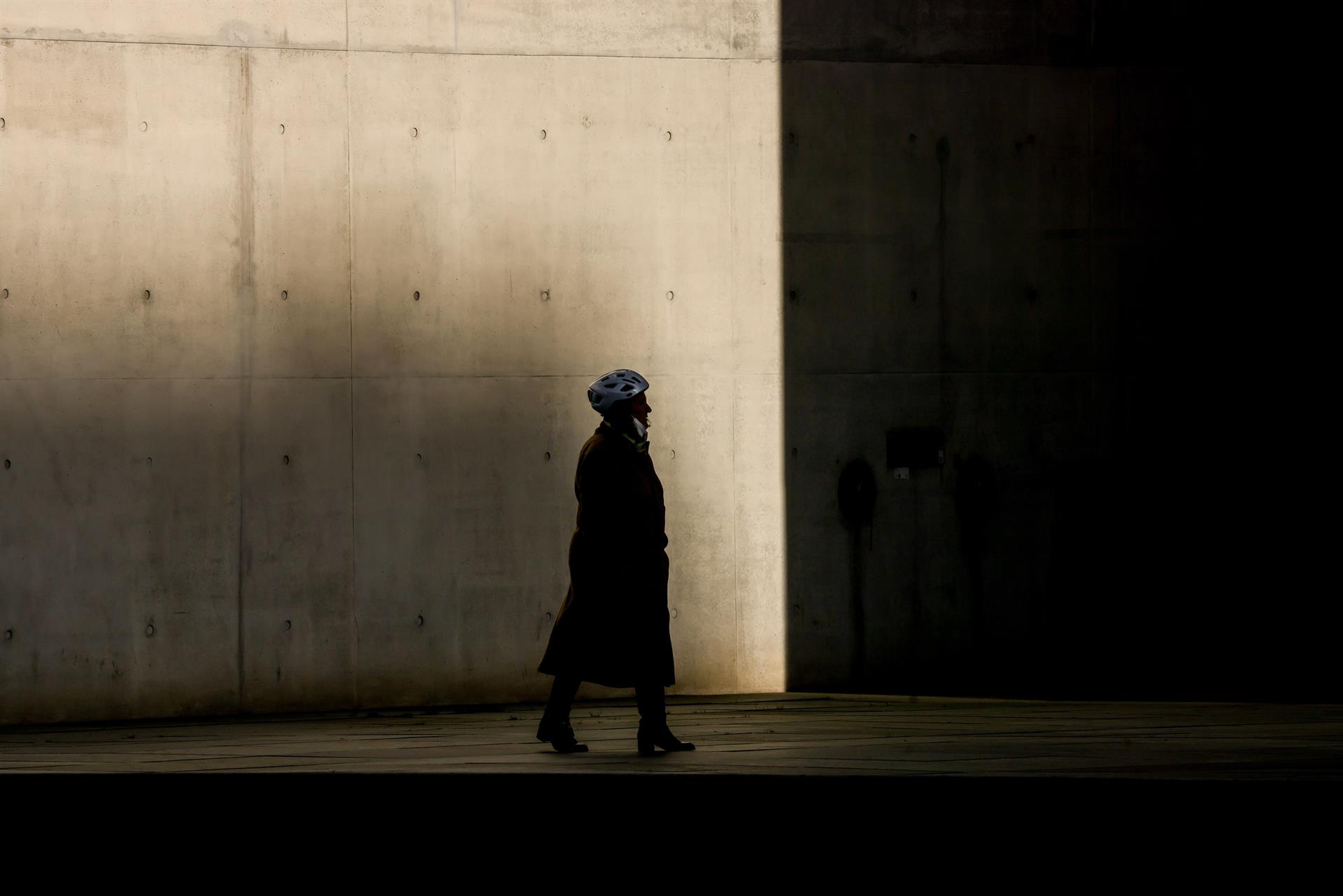 Experto teme que mitad de la población en Suiza contraiga ómicron