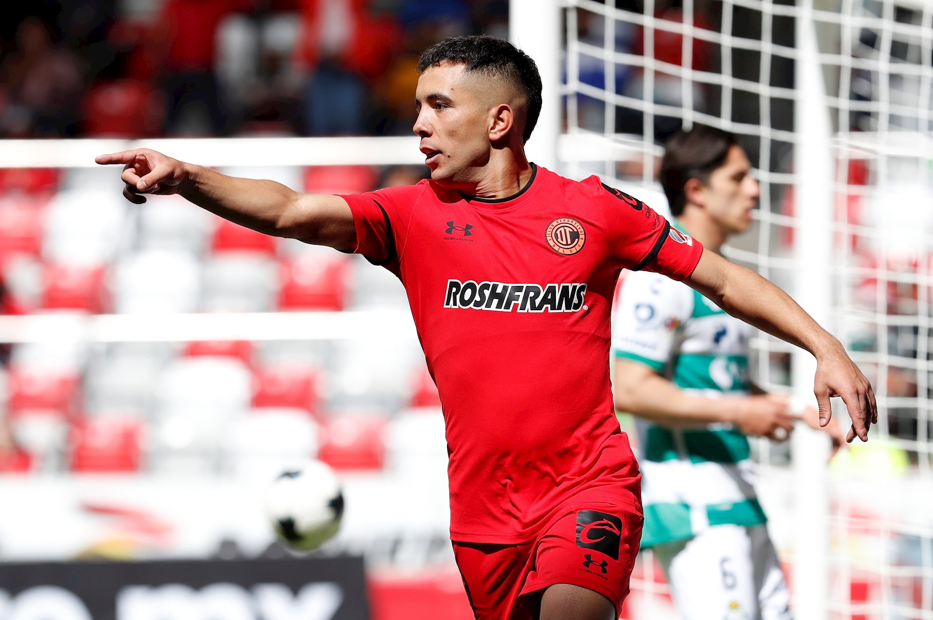 Toluca rompe la mala racha con remontada ante Santos