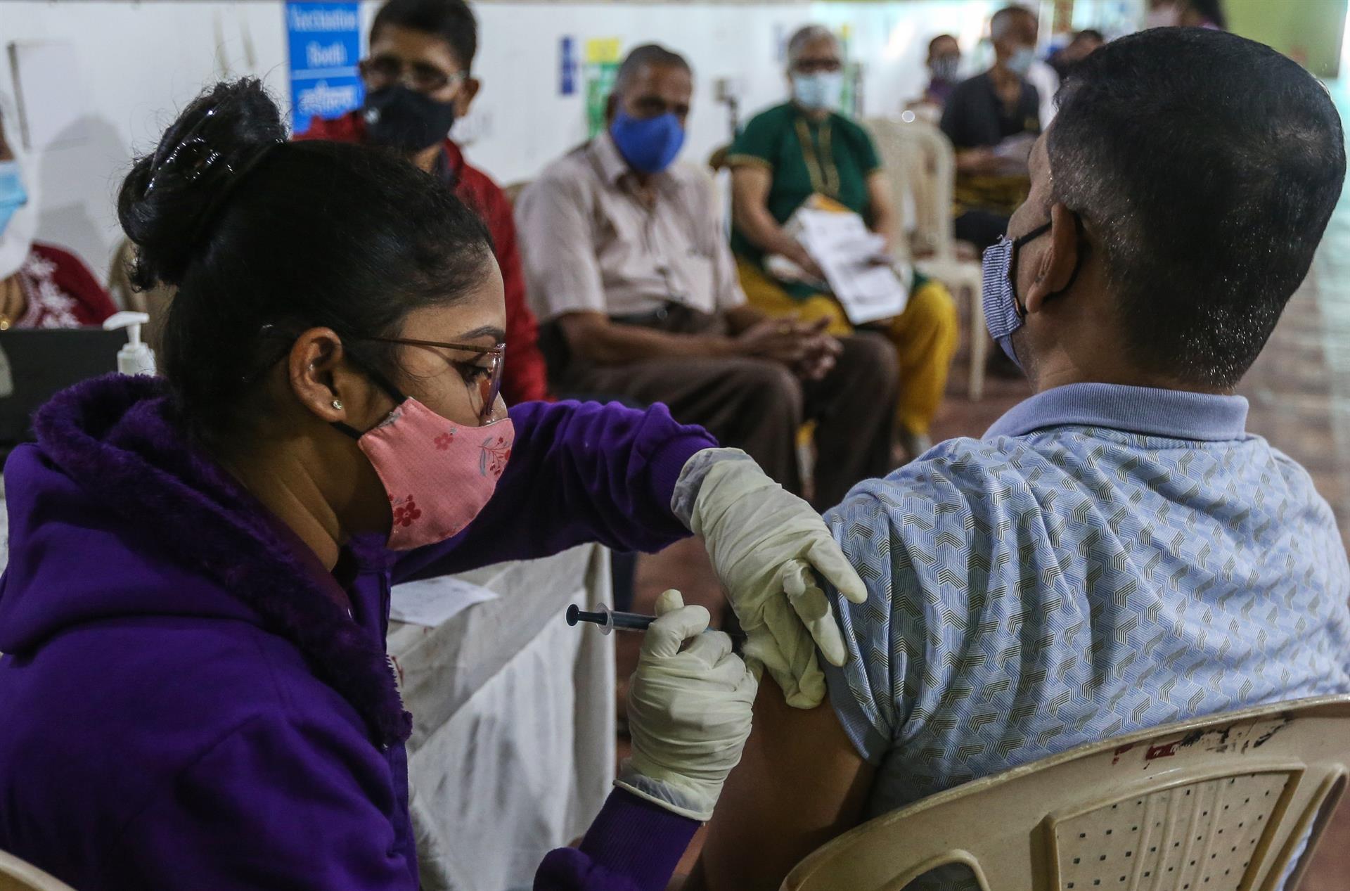 Papa Francisco pide a gobiernos decisiones firmes y claridad ante pandemia