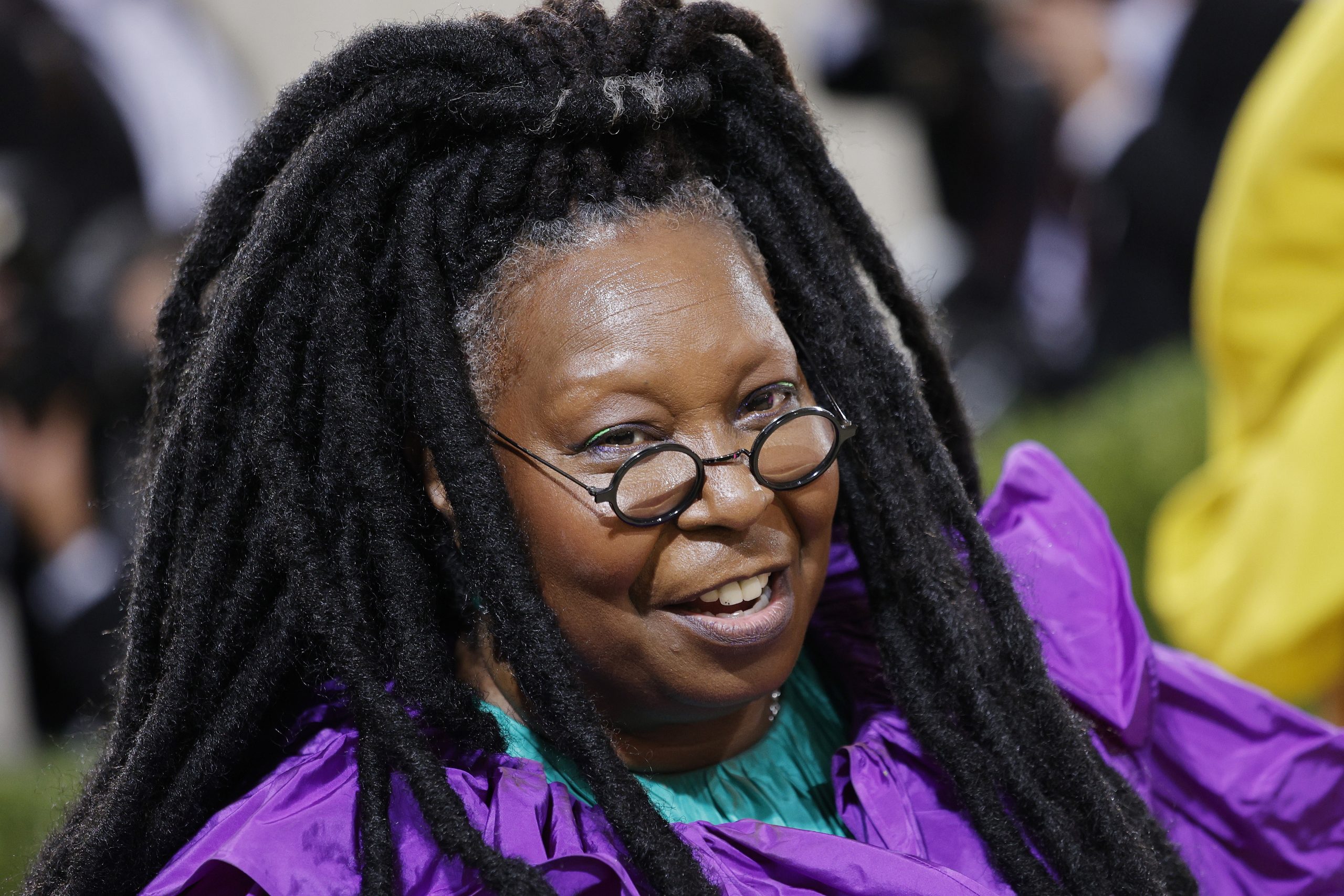 Whoopi Goldberg da positivo a COVID-19; presenta síntomas leves