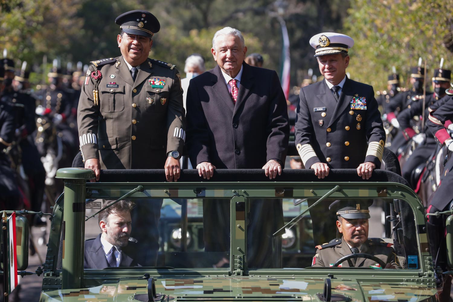 Fuerzas Armadas reiteran firme lealtad y respaldo a AMLO Fuerzas Armadas reiteran firme lealtad y respaldo a AMLO