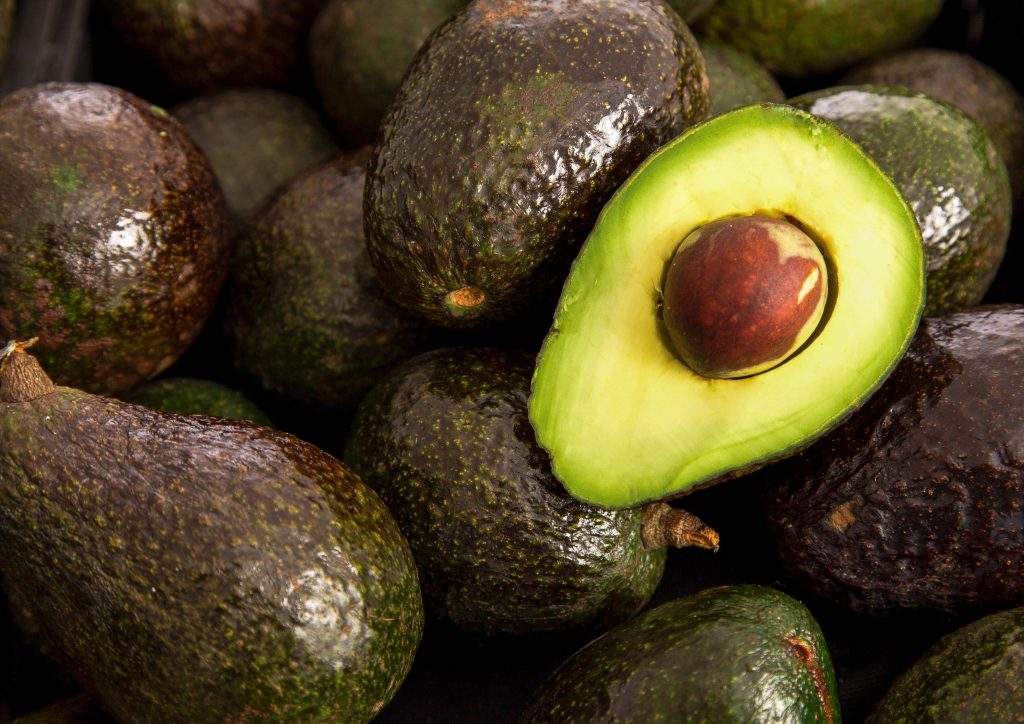 México acuerda medidas en seguridad y sanidad para fortalecer la industria del aguacate