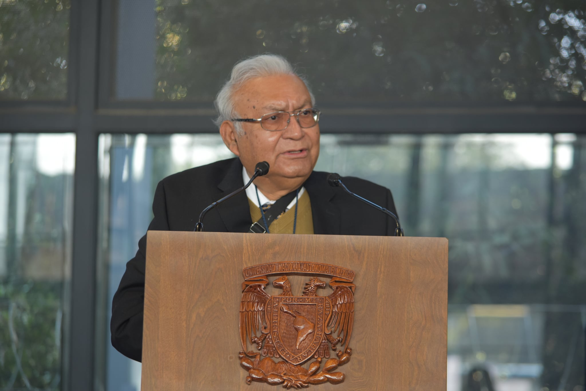 Lamenta AMLO muerte de Agustín Rodríguez, secretario general del STUNAM