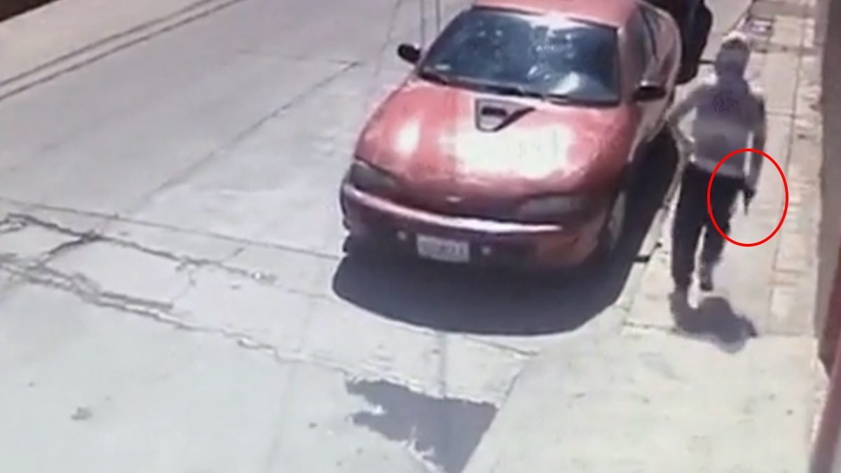 Revelan video de la agresión contra el periodista Roberto Toledo Revelan video de la agresión contra el periodista Roberto Toledo