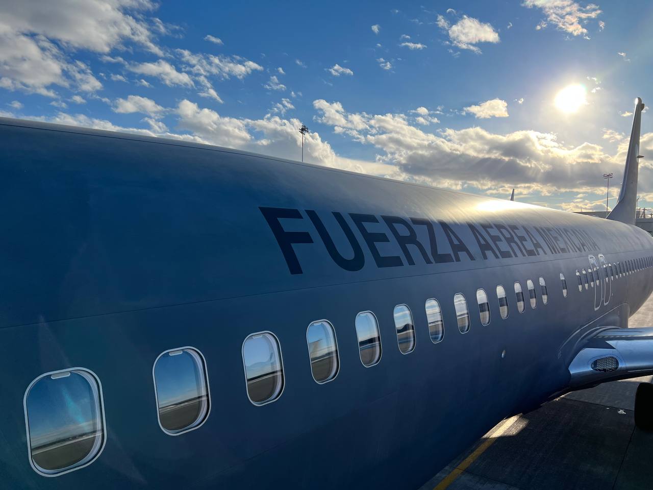 Vuela de regreso a México avión de la FAM que repatriará a connacionales que huyeron de Ucrania Vuela de regreso a México avión de la FAM que repatriará a connacionales que huyeron de Ucrania