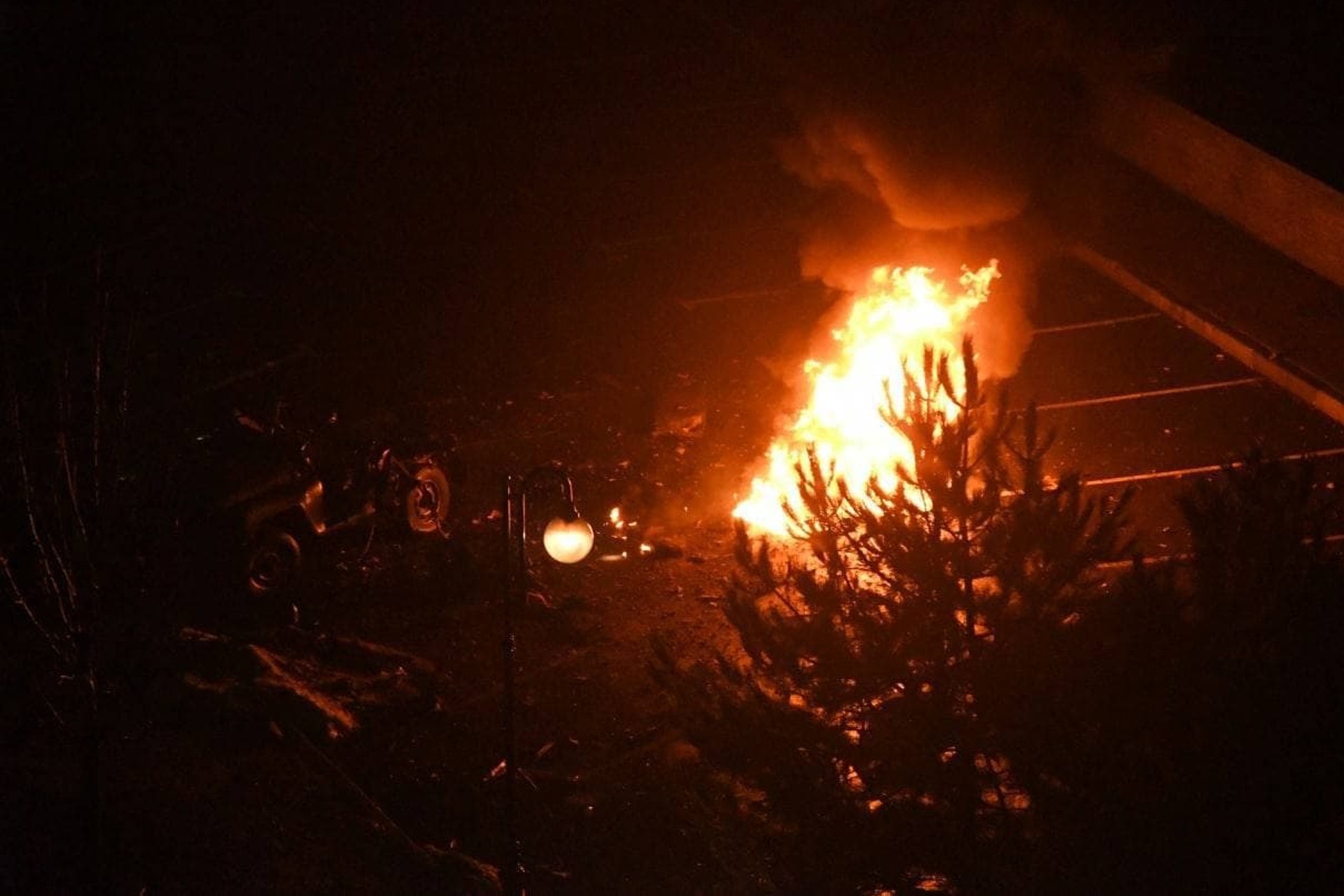 Líderes separatistas denuncian que auto explotó en Donetsk, Ucrania