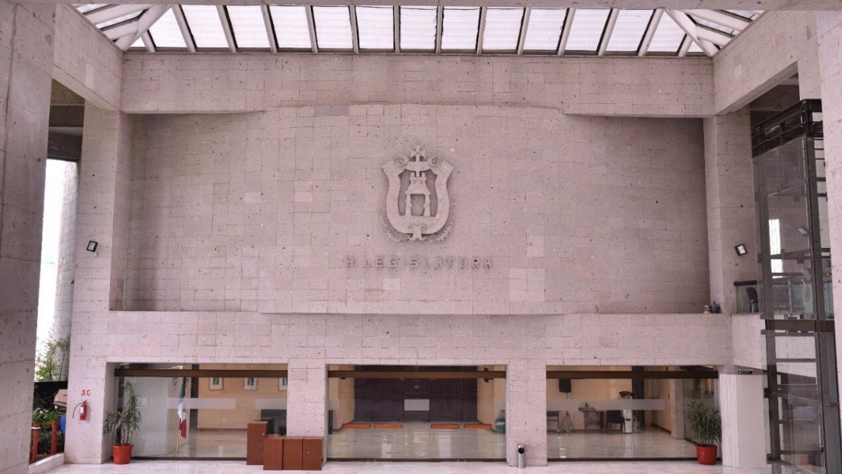 Reforman Código Penal de Veracruz sobre ultrajes a la autoridad