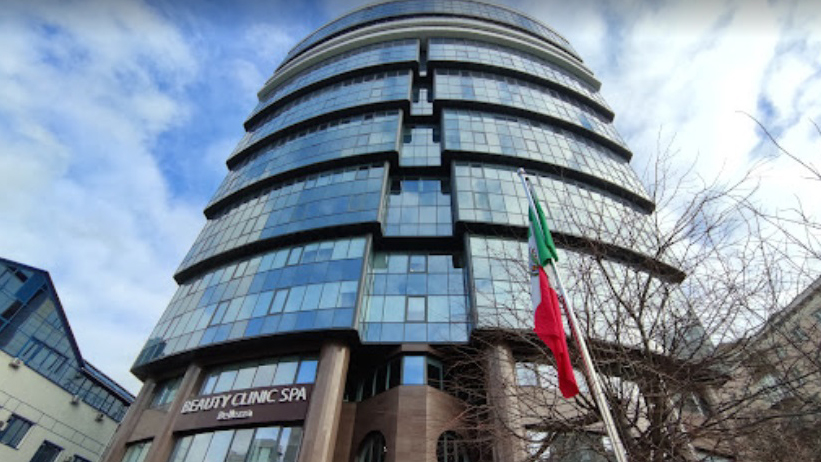 Impiden acceso a la Embajada de México en Kiev por explosión en edificio contiguo Impiden acceso a la Embajada de México en Kiev por explosión en edificio contiguo