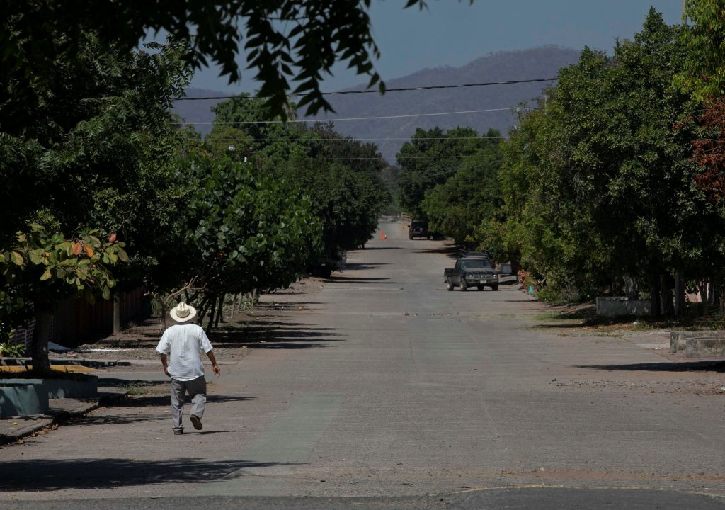 Ejército toma control de Naranjo de Chila, lugar donde nació 'El Mencho' - ejercito-en-naranjo-de-chila3-1024x720