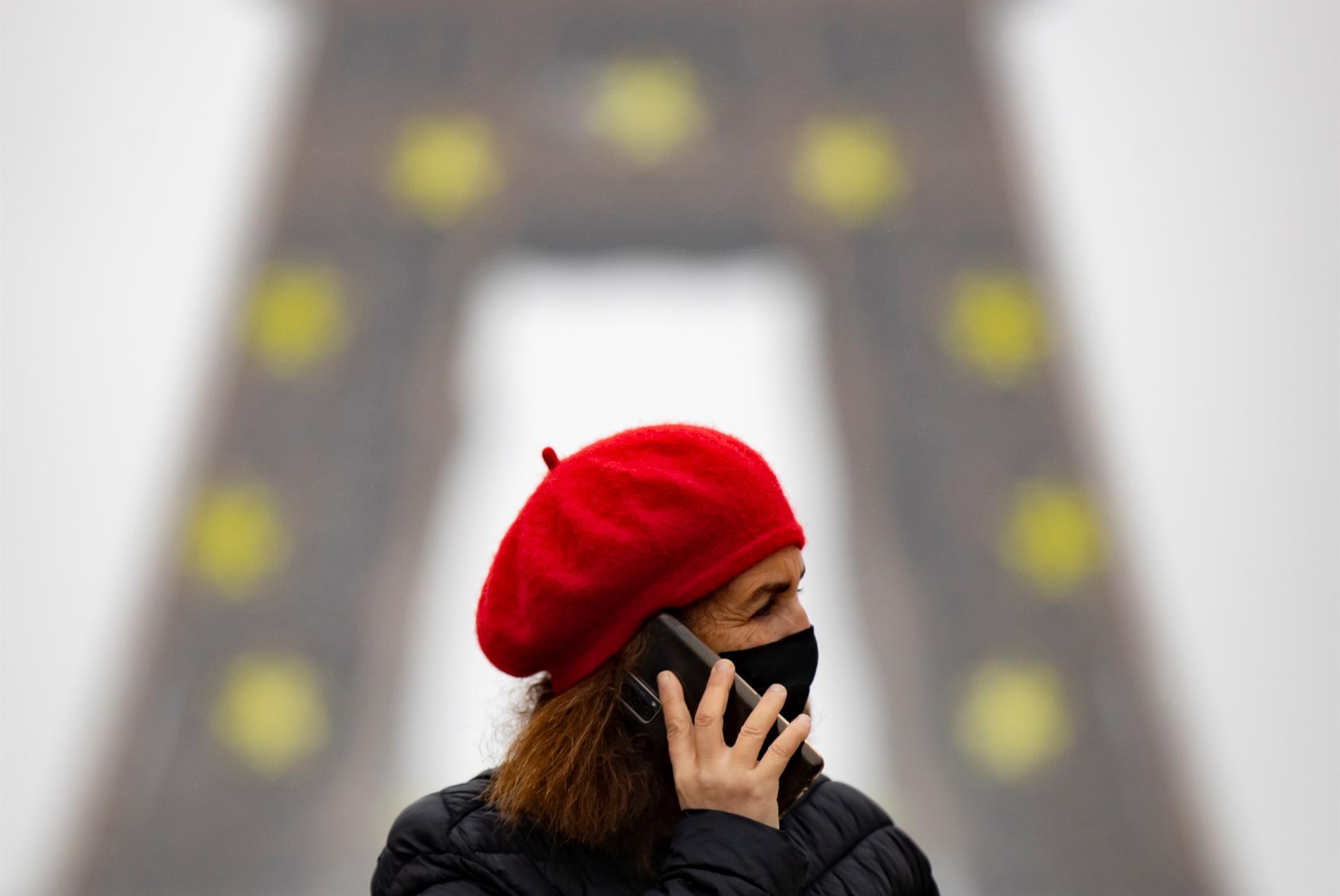 Francia registra casi 150 mil casos por COVID-19, 54 % más que hace una semana