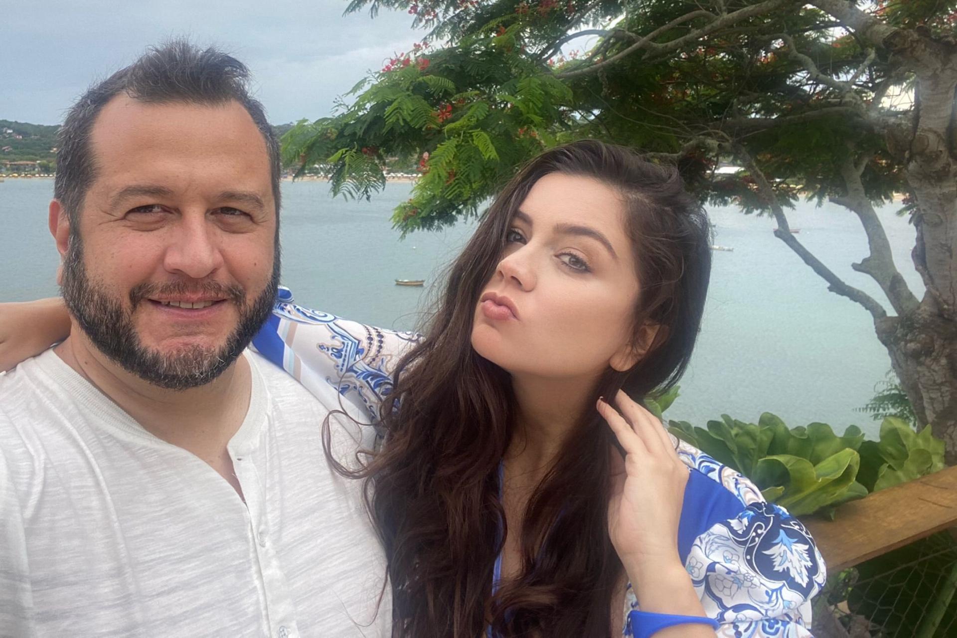 José Ramón López Beltrán y Carolyn Adams no tienen relación con Gobierno: AMLO José Ramón López Beltrán y Carolyn Adams no tienen relación con Gobierno: AMLO