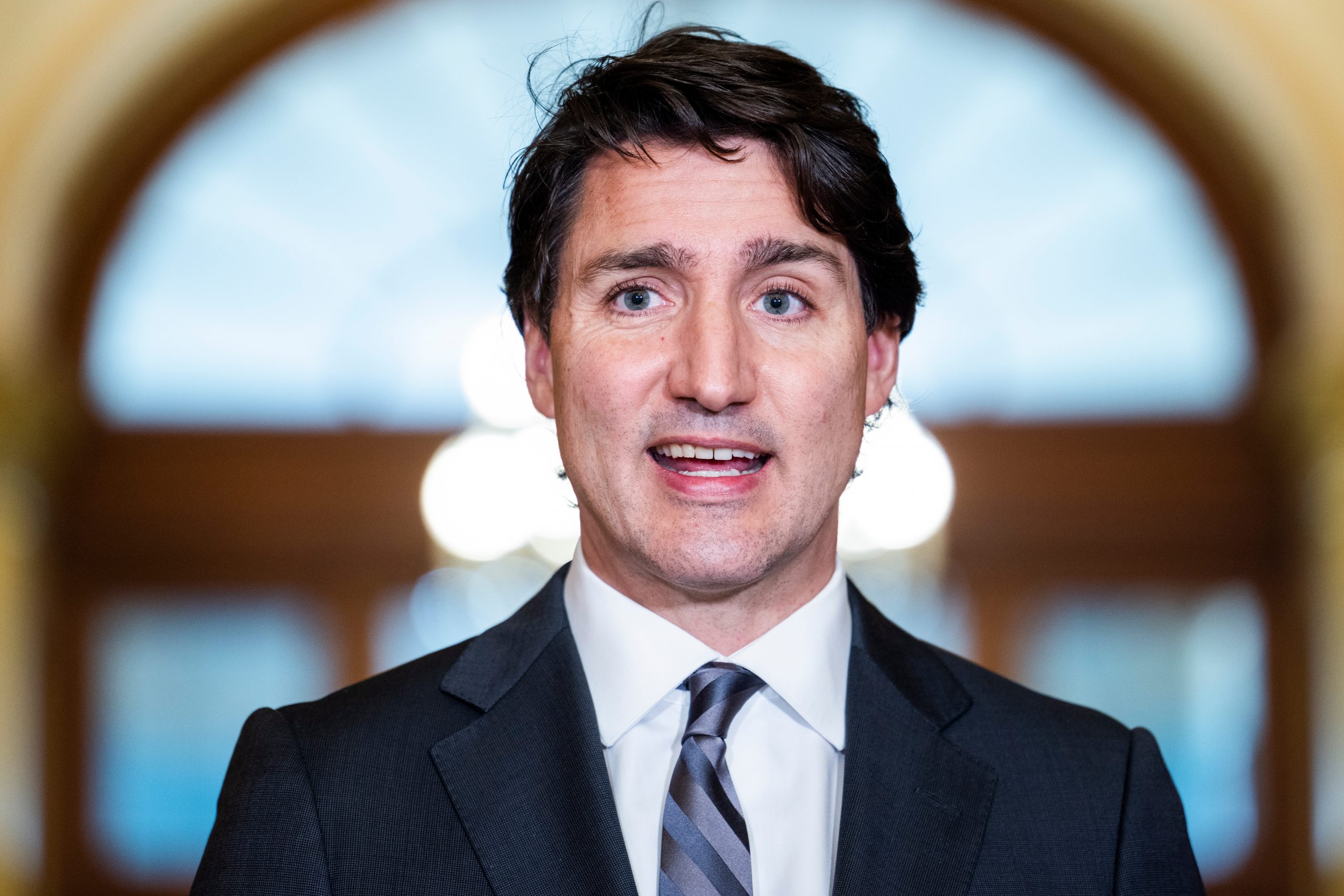 Trudeau asegura que bloqueo de cruce fronterizo amenaza la economía