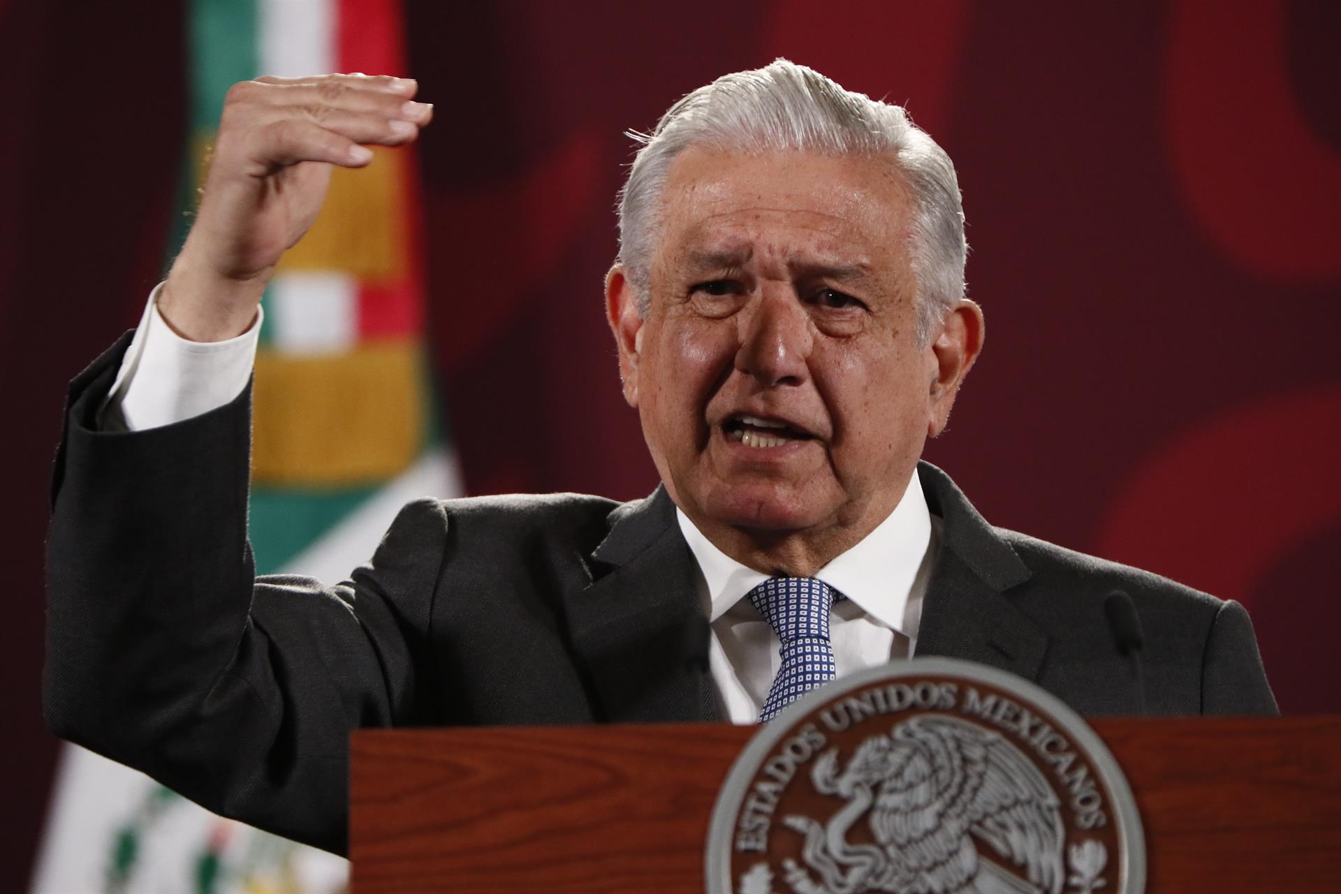 AMLO asegura que está enfrentado contra conservadores en una “disputa por la Nación”