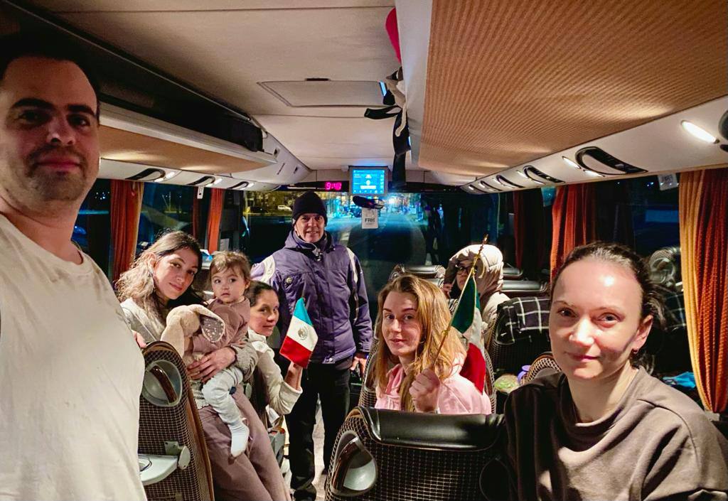 Este domingo despega avión de la FAM a Rumania; repatriará a mexicanos que salieron de Ucrania