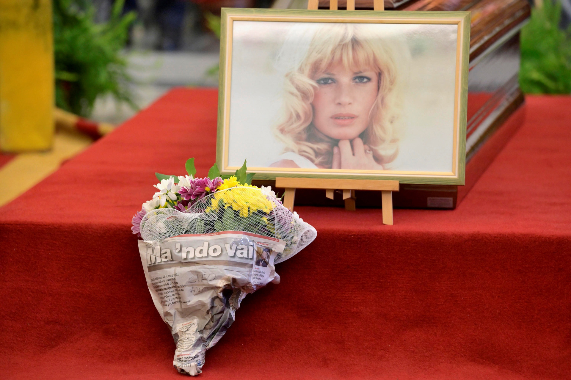 Los italianos despiden a la actriz Monica Vitti, una mujer extraordinaria