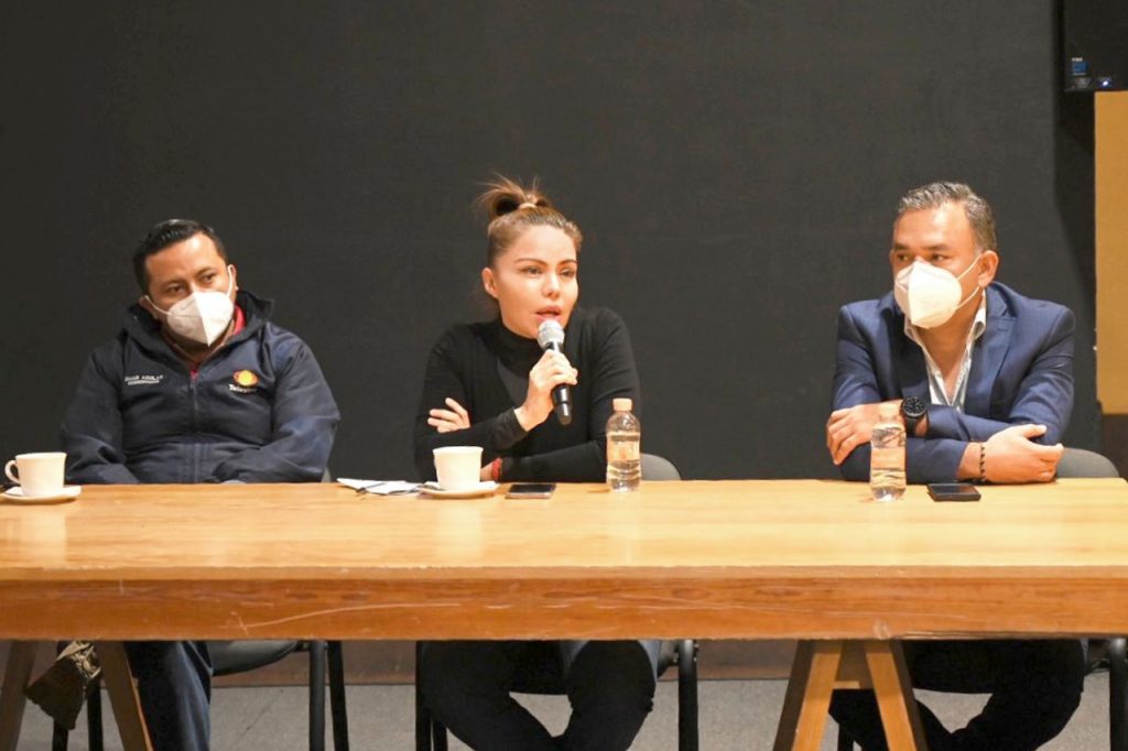 "La libertad de expresión es prioridad en Oaxaca", asegura el gobernador Alejandro Murat - oaxaca-reunion-alejandro-murat-periodistas-2-1024x682