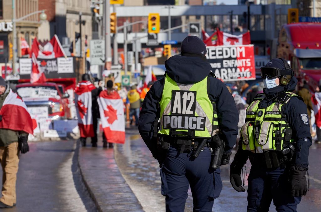 Canadá elimina todas las restricciones de COVID-19 para entrar al país - protestas-en-ottawa-canada-contra-restricciones-por-covid-19-1024x677