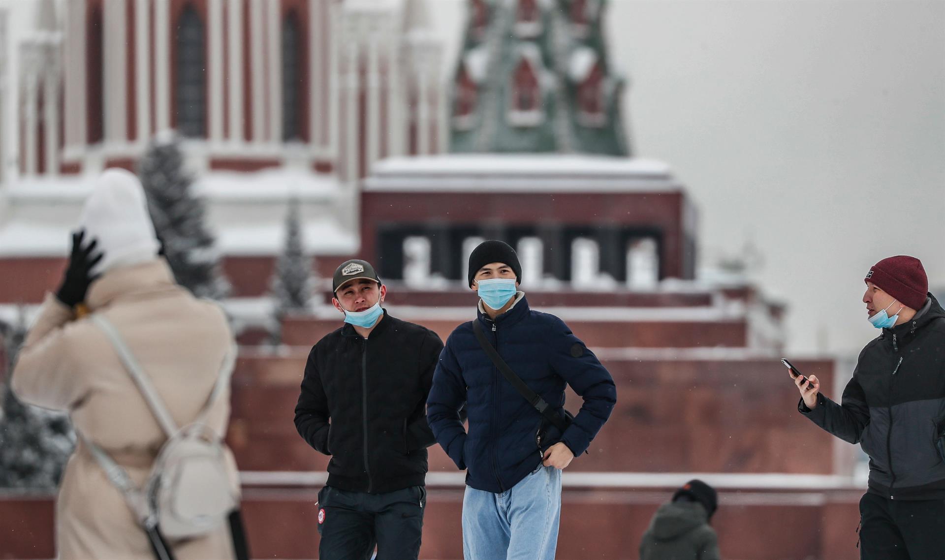 OMS alerta que ómicron se desplaza al este de Europa, con menos vacunados OMS alerta que ómicron se desplaza al este de Europa, con menos vacunados