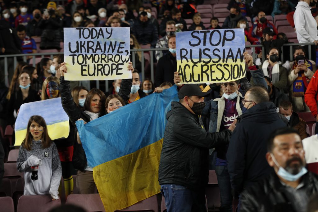 El fútbol clama por Ucrania y dice 'no a la guerra' - ucrania-futbol-protesta-1024x683
