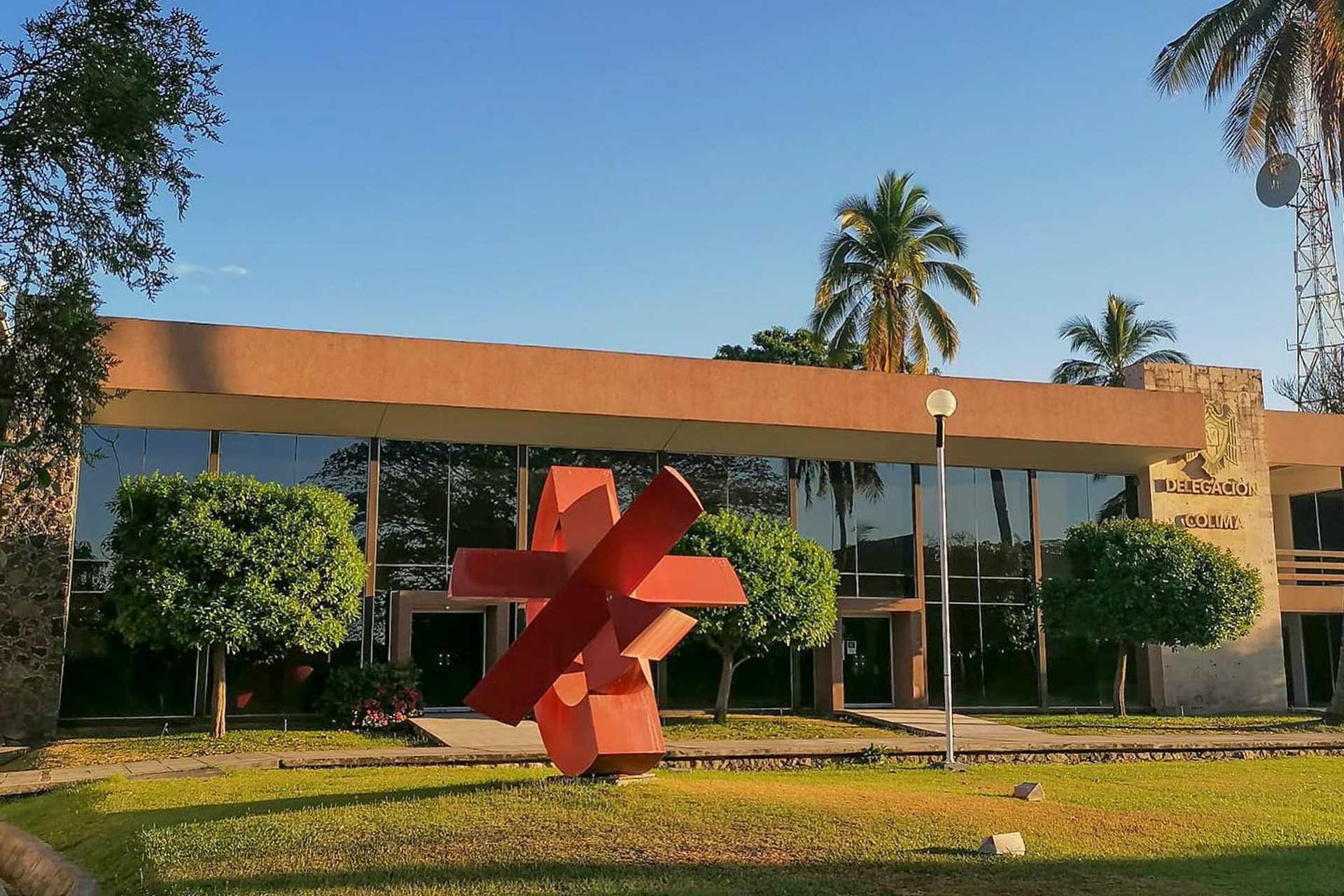 Universidad de Colima suspende clases tras violencia en la entidad Universidad de Colima suspende clases tras violencia en la entidad