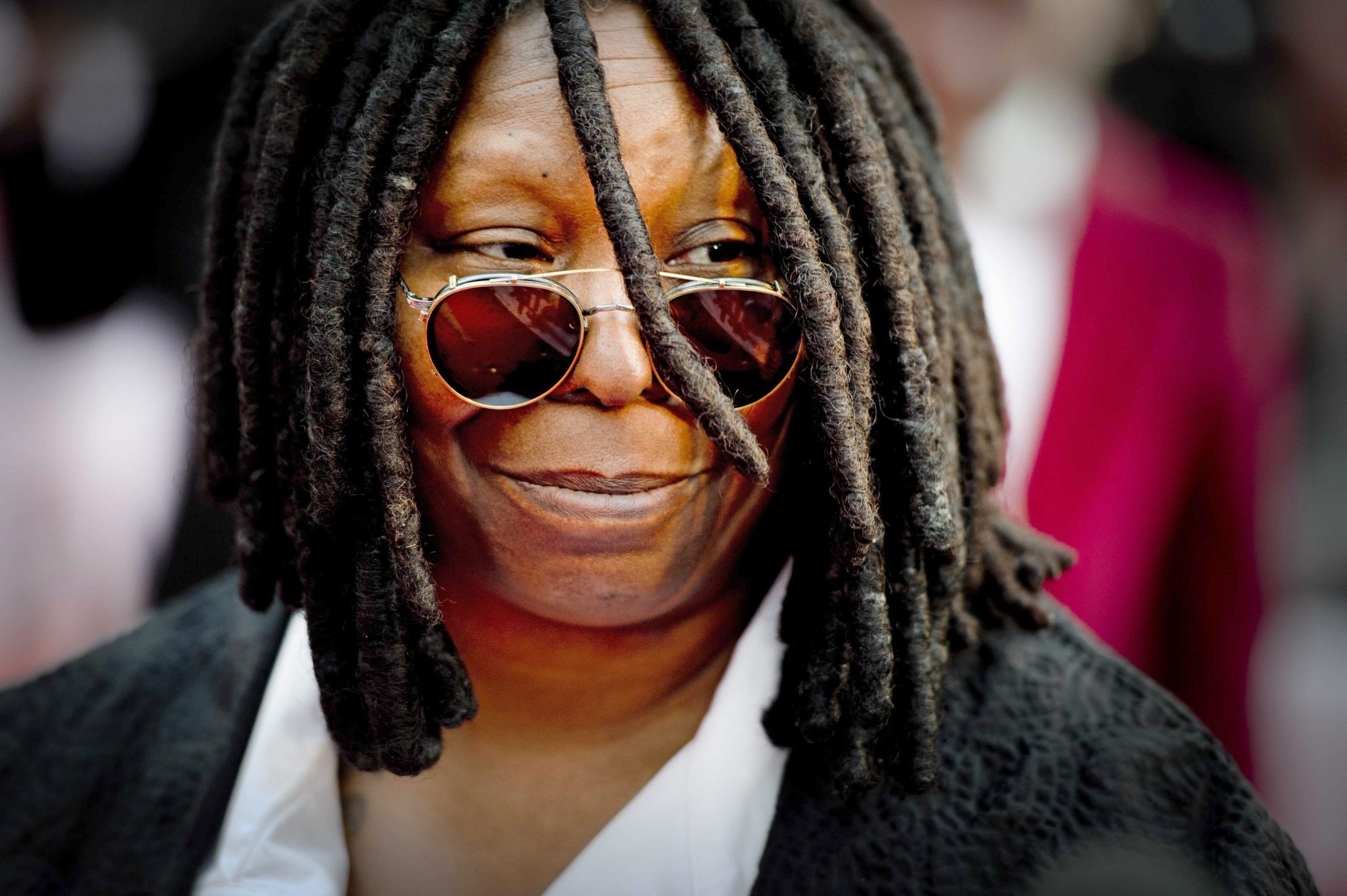 Suspenden como conductora a Whoopi Goldberg por comentario sobre el Holocausto Suspenden como conductora a Whoopi Goldberg por comentario sobre el Holocausto