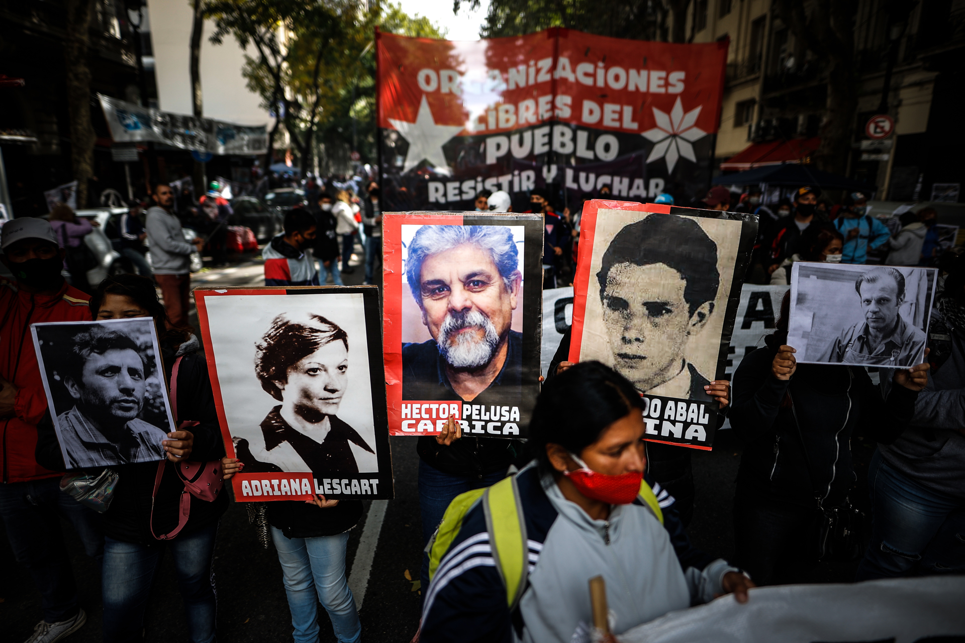 Argentina recuerda los 46 años del golpe militar con multitudinaria marcha nacional