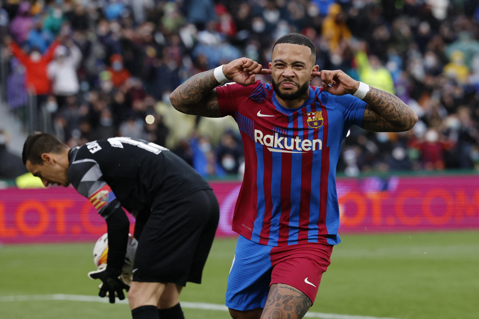 Sufrida remontada de Barcelona ante el Elche