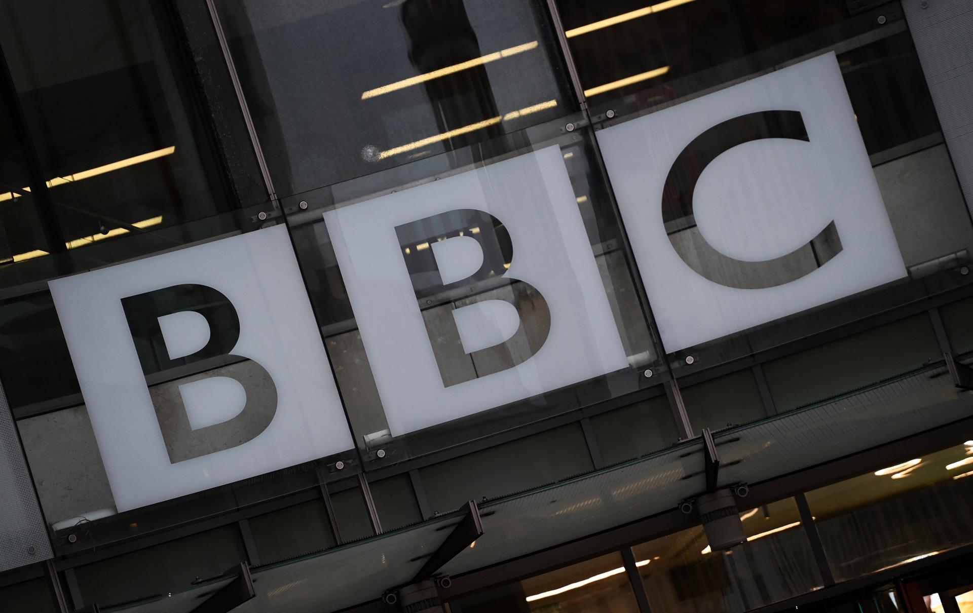 Cadena BBC suspende trabajo de sus periodistas en Rusia Cadena BBC suspende trabajo de sus periodistas en Rusia