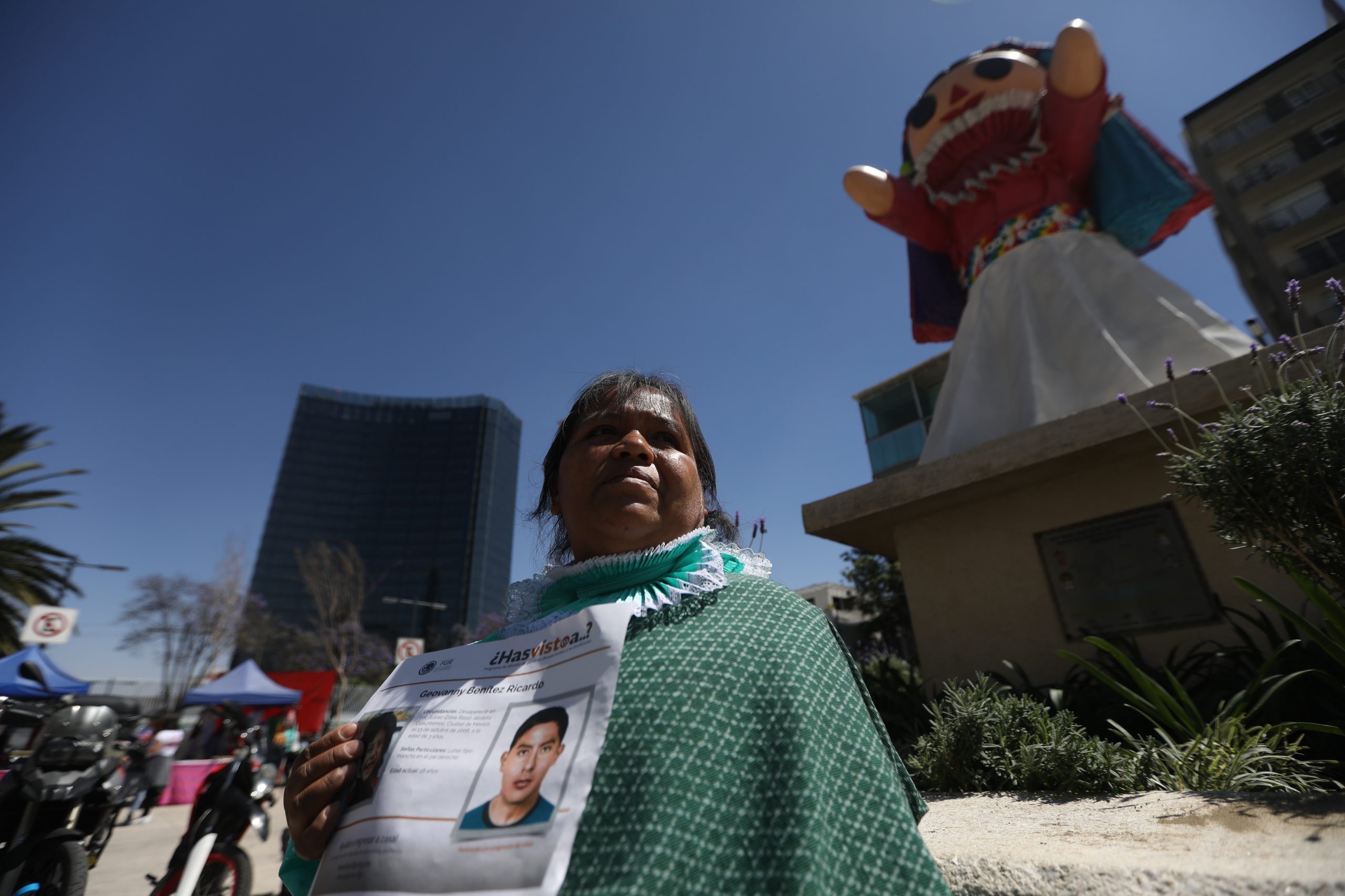 Denuncian discriminación a mujer indígena en Casa Lamm