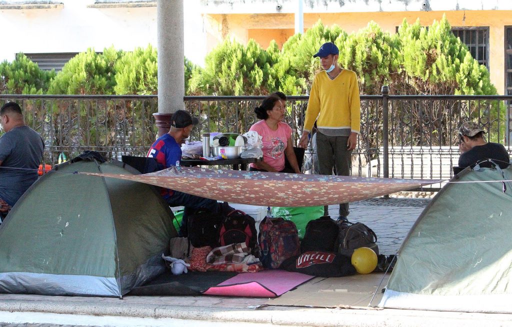 Tapachula, la ciudad "cárcel" con miles de migrantes varados en México - campamento-migrante-improvisado-en-parque-de-tapachula-chiapas-1024x654
