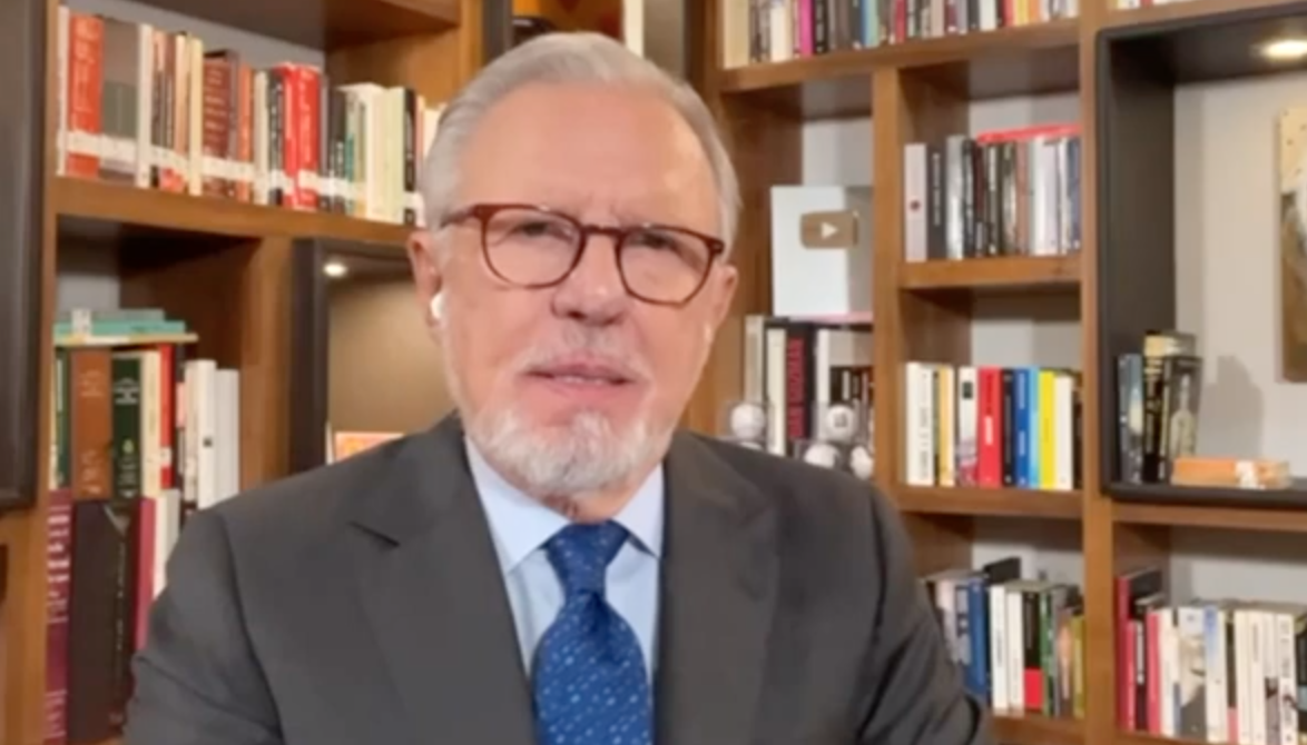 ¡Las noticias! Vuela de regreso avión de la FAM con mexicanos repatriados de Ucrania