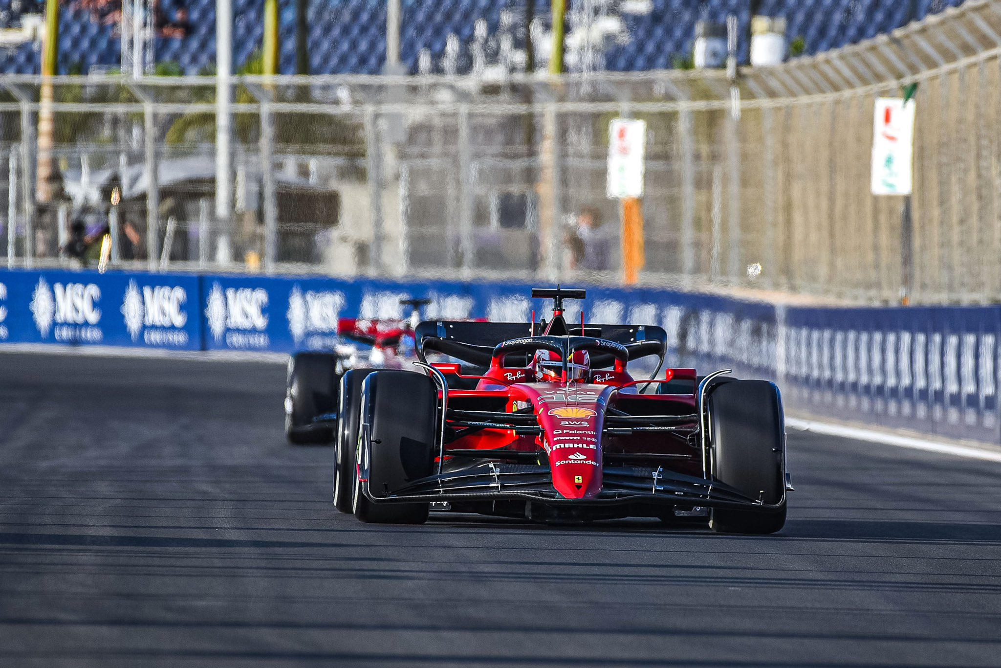 Leclerc por delante de Verstappen en el primer libre en Yeda; ‘Checo’ Pérez fue séptimo
