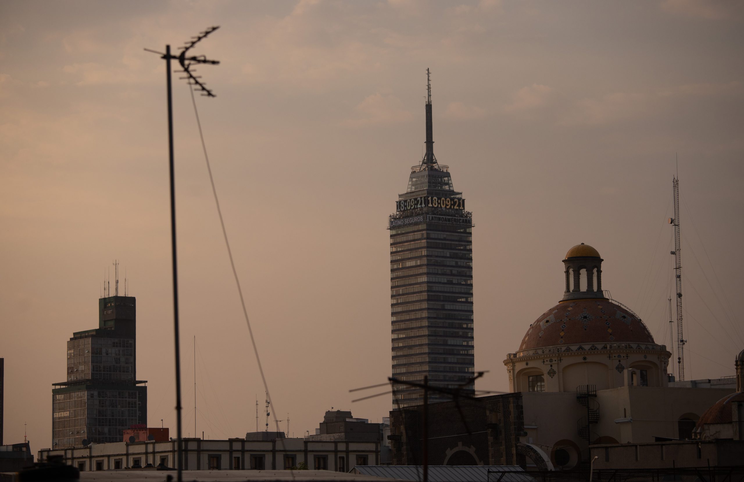 Autoridades esperan hasta cinco contingencias ambientales en la Ciudad de México Autoridades esperan hasta cinco contingencias ambientales en la Ciudad de México