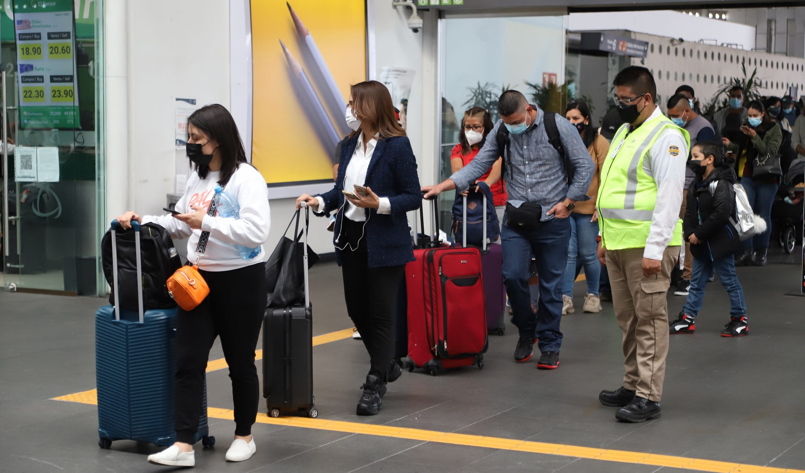 México exigirá a viajeros colombianos llenar “preregistro” a partir de abril