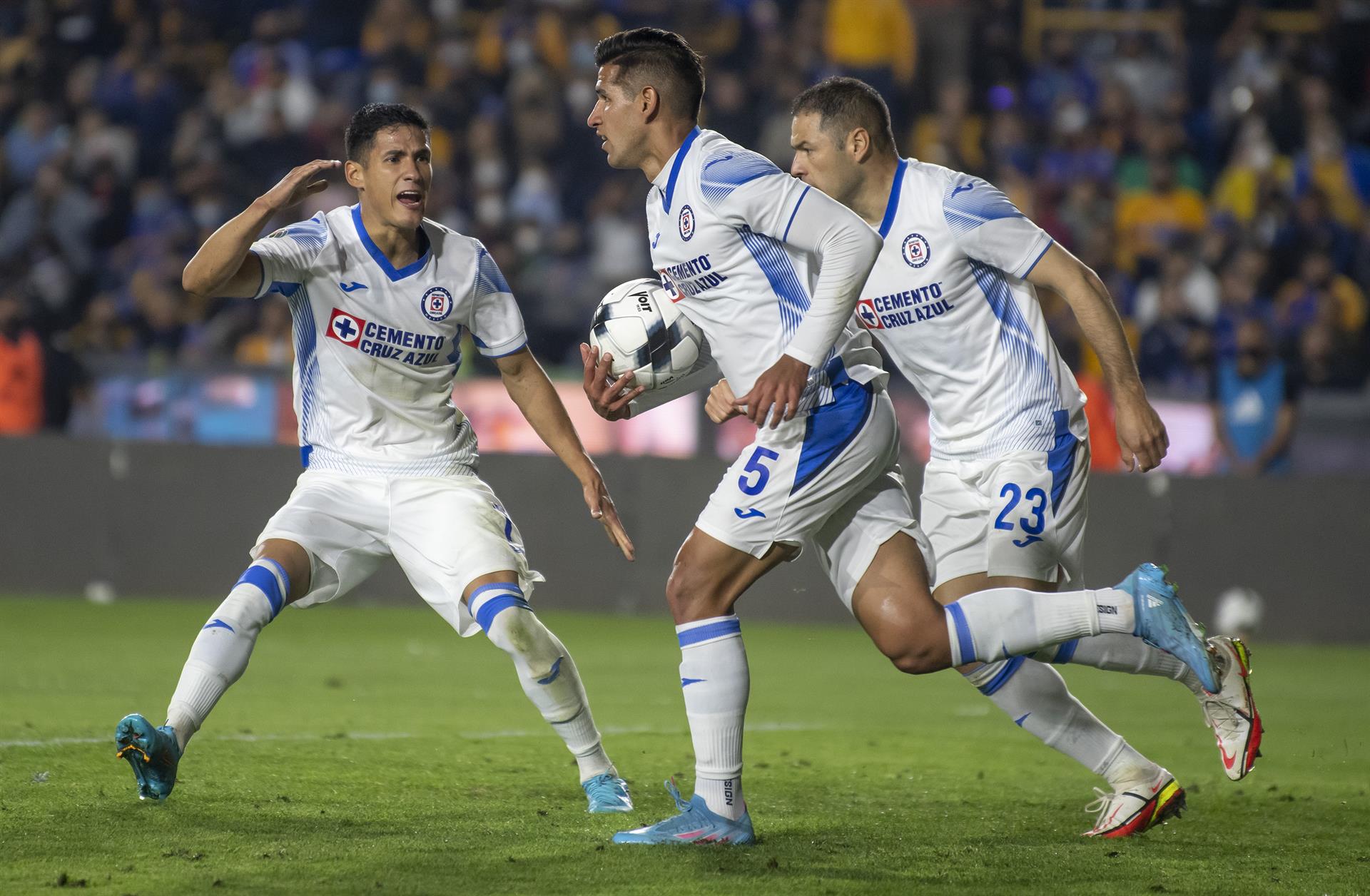 Concachampions: Cruz Azul recibe al Montreal con la meta de sacar ventaja en el Azteca